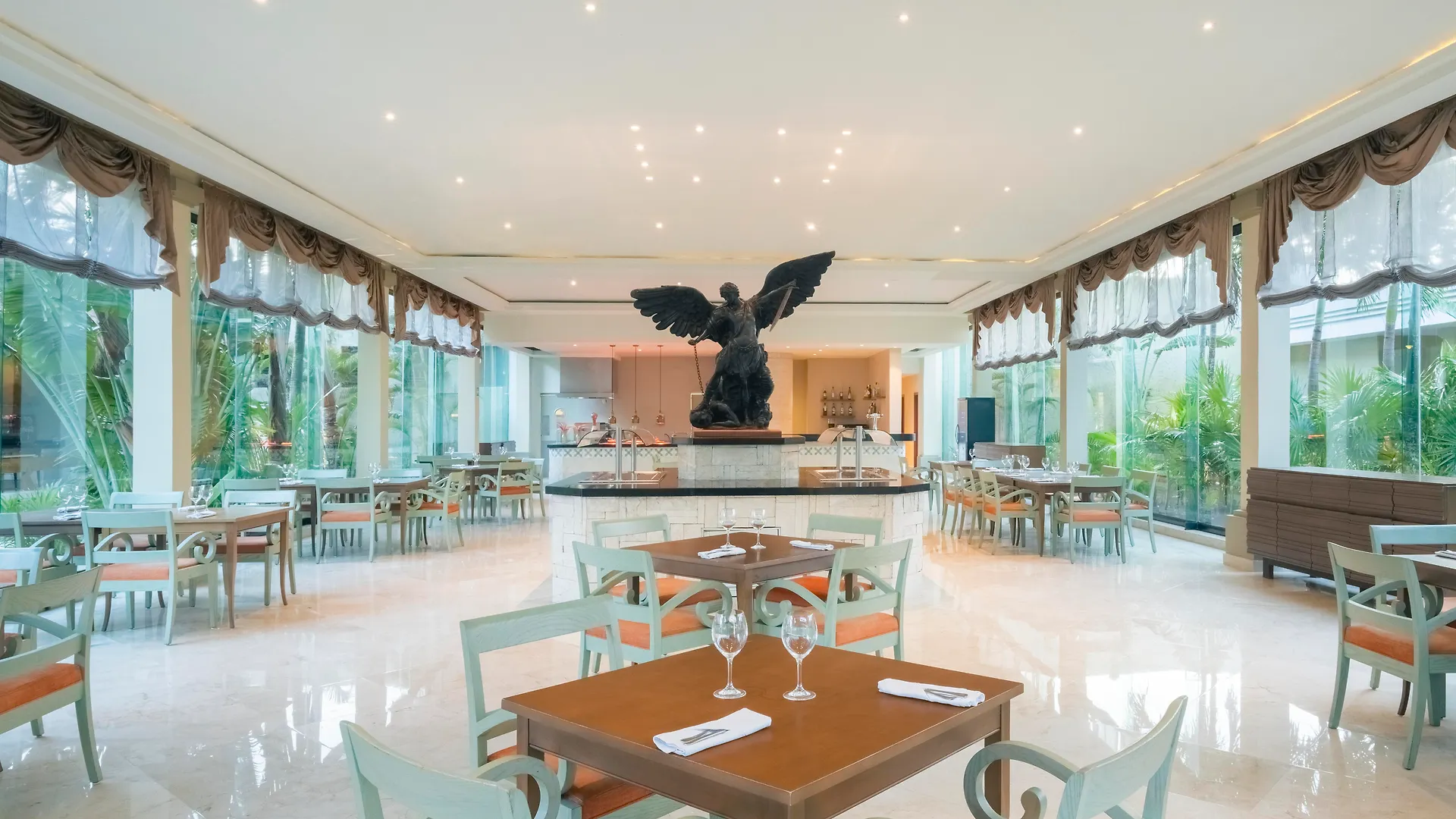 Iberostar Waves Quetzal Hotel Playa del Carmen 5*,